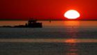 شكل العالم يتغير.. تغير المناخ يذيب خليج جليدي صمد 900 عام