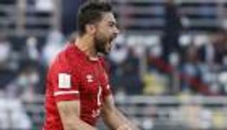 ياسر إبراهيم.. النيابة تُحقق في "ضرب لاعب الأهلي لمشجع" (فيديو)