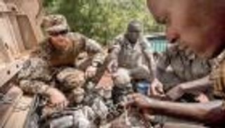 ألمانيا تعاقب مالي وتعلق عملياتها العسكرية