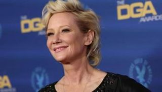  الممثلة الأمريكية آن هاش