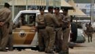 الأمن السعودي يضبط "ناصح بوليفارد الرياض".. خالف الذوق العام