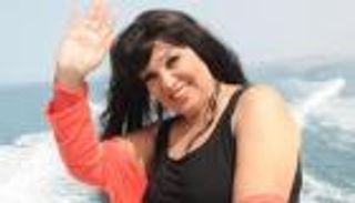 صور فيفي عبده.. إطلالات مثيرة للجدل بين الاحتشام والإثارة