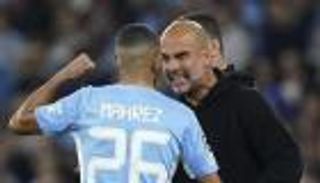 "الحرية ضد التكتيك".. هل حطم جوارديولا موهبة رياض محرز؟