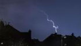 تحذيرات من عواصف رعدية تضرب شمال المملكة المتحدة