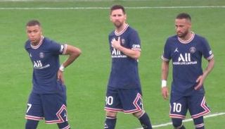 نيمار وميسي ومبابي في باريس سان جيرمان