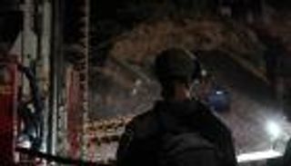 بالصور.. الجيش الإسرائيلي يدمر نفقا لحماس شمال قطاع غزة