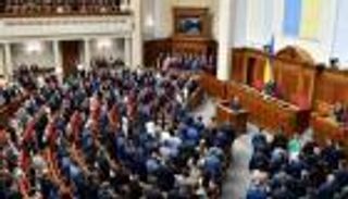 برلمان أوكرانيا يمدد العمل بالأحكام العرفية