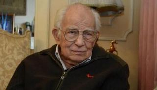 الفنان رشوان توفيق