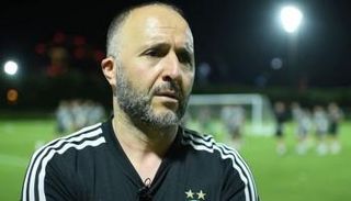 جمال بلماضي مدرب منتخب الجزائر 