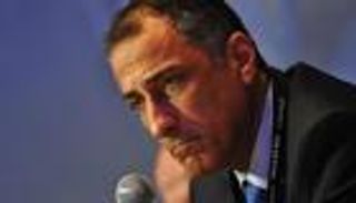 استقالة محافظ البنك المركزي المصري طارق عامر وتعيينه مستشارا للسيسي