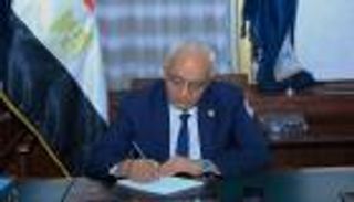 تلعثم وزير التعليم المصري الجديد في آية قرآنية.. ما حقيقة الفيديو؟