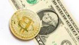 أسعار العملات الرقمية.. بيتكوين تنهار إثر تحذيرات "المركزي الأمريكي"