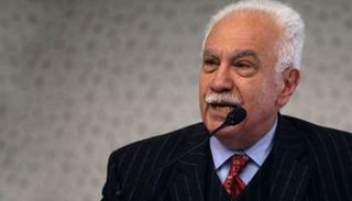 الأمين العام لحزب وطن التركي أوزجور بورصالي