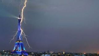 برج إيفل - تعبيرية