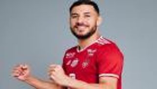 على طريقة محرز.. يوسف بلايلي يصنع الحدث في فرنسا (فيديو)