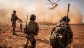 رغم اتهامات مالي.. 3 آلاف عسكري فرنسي باقون في "الساحل"