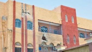 أضرار في مبنى حكومي قصفته مليشيات الإخوان أثناء التمرد في شبوة