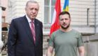أردوغان يبحث مع زيلينسكي تطورات أوكرانيا وإمكانية لقاء بوتين