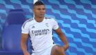 الدوري الإنجليزي.. هل يلحق كاسيميرو بقمة مان يونايتد ضد ليفربول؟