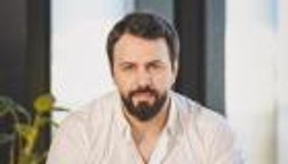 تيم حسن يعود للدراما التاريخية.. بطل ومخرج "الزير سالم"