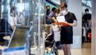 إصابات كورونا لأقل مستوى خلال شهرين في بريطانيا