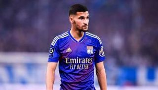 اللاعب حسام عوار