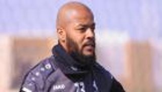 مستقبل رايس مبولحي.. 3 خيارات لإنقاذ حارس الجزائر