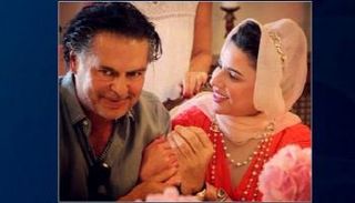 صورة متداولة تجمع الفنان راغب علامة وزوجة سفير العراق بالأردن خلال حفل استقبال