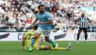 بعد إنقاذ مانشستر سيتي.. برناردو سيلفا يحسم موقفه من برشلونة