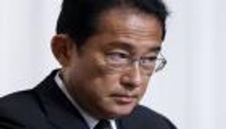 "كورونا" يحرم رئيس وزراء اليابان من جولته الخليجية