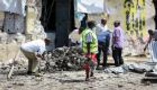 مصير مجهول للمحاصرين.. آلام على أبواب فندق مقديشو