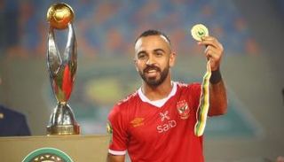 محمد مجدي قفشة لاعب الأهلي المصري