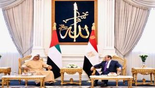 الشيخ محمد بن زايد آل نهيان في العلمين من قبل الرئيس المصري عبدالفتاح السيسي