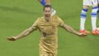 احتفل بعيد ميلاده.. ليفاندوفسكي يفتتح أهدافه مع برشلونة في 46 ثانية