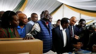 زعيم المعارضة الكينية المخضرم رايلا أودينجا - رويترز