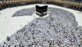 "الحج والعمرة" السعودية تقدم 10 إرشادات لأداء طواف مثالي