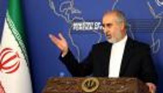 إيران ترمي بكرة "النووي" في ملعب أمريكا