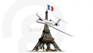 طائرة تحلق في السماء - أرشيفية