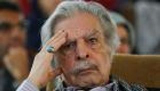 وفاة منوشهر إسماعيلي.. رائد الدبلجة الإيرانية صاحب "الألف صوت"