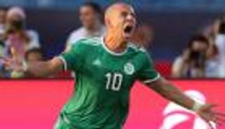 سفيان فيغولي يجهز ورقة أخيرة لمنتخب الجزائر