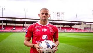 إسلام سليماني لاعب بريست الفرنسي