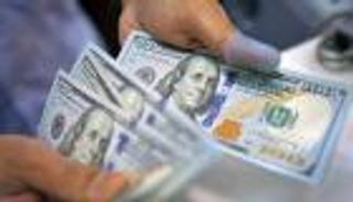 الدولار يتراجع عن أعلى مستوى في عقدين.. نظرة على سلة العملات