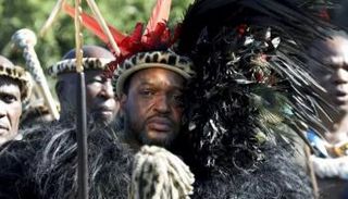 شعب الزولو يترقب تنصيب ملكه الجديد