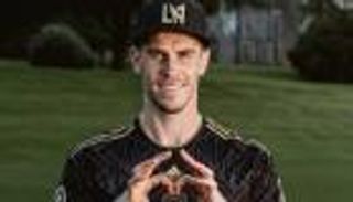 بعد خيبة الـ5 آلاف ميل.. جاريث بيل يعوض أسرة سيئة الحظ  