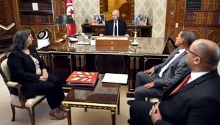 لقاء قيس سعيد ليوم الاربعاء بوزيرة الطاقة والخماسي