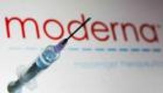 معركة لقاح كورونا.. موديرنا "تقاضي" فايزر وبيونتيك