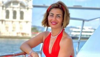 الفنانة منة فضالي