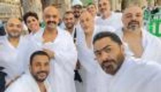 تامر حسني يؤدي مناسك العمرة: "ربنا يتقبل دُعايا"