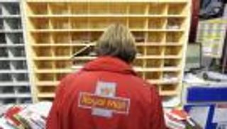 إضرابات الغلاء.. رسالة غضب من عمال البريد في بريطانيا