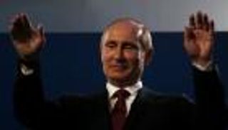 بوتين يأمر بصرف معاشات للأوكرانيين.. شرط الوجود في روسيا